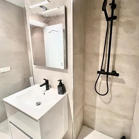 Arena Apartment Luanco